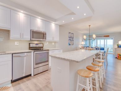 Sanibels Island Top Two Bedroom Beach Vacation Condo By Far!